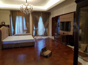 Classy bedroom design - LuXia LLP